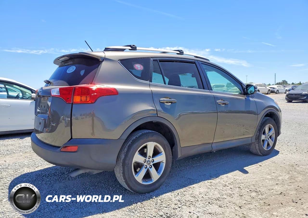 2015 Toyota Rav4 Xle VIN:2T3WFREV8FW174954 - 3