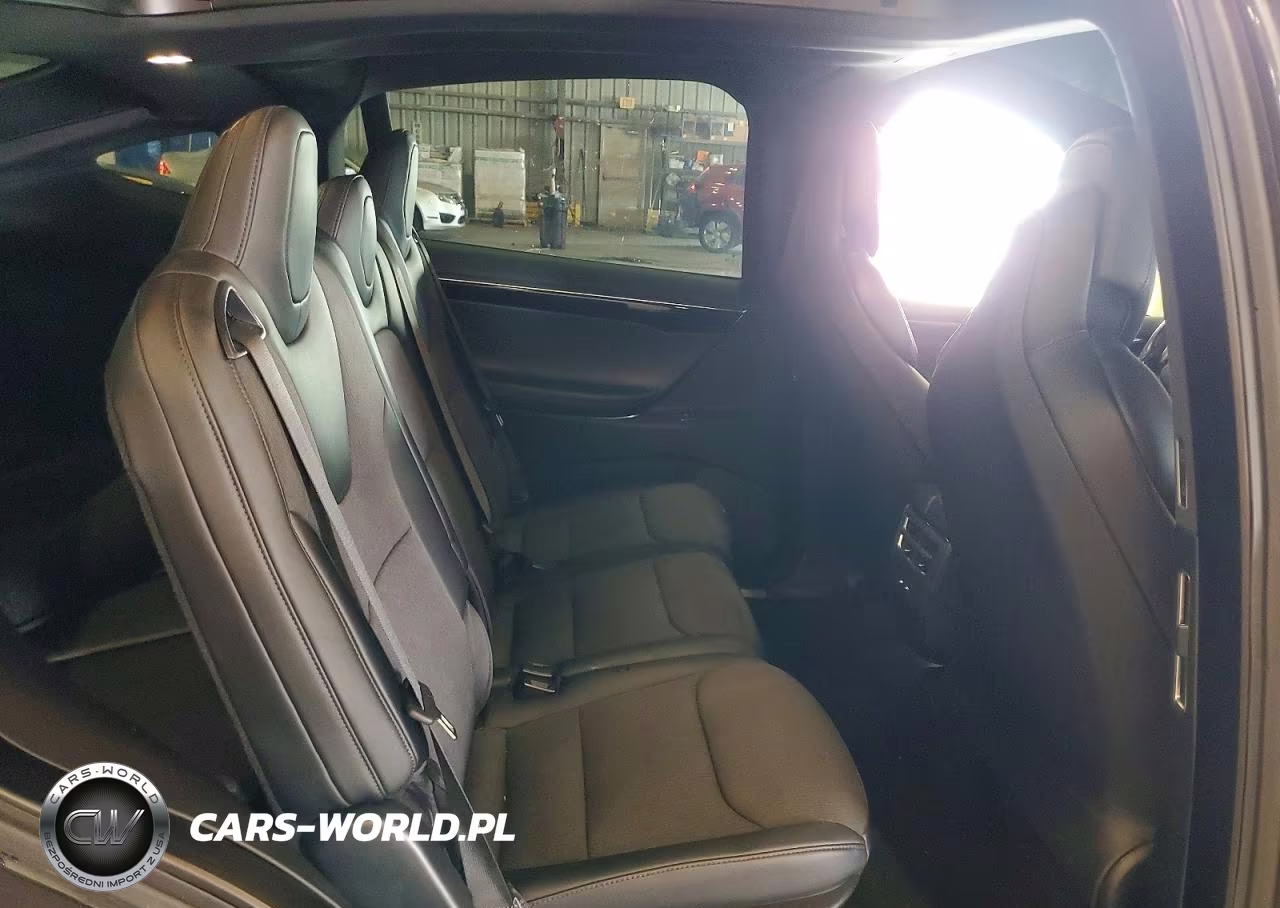 2017 Tesla Model X VIN:5YJXCDE27HF069837 - 10