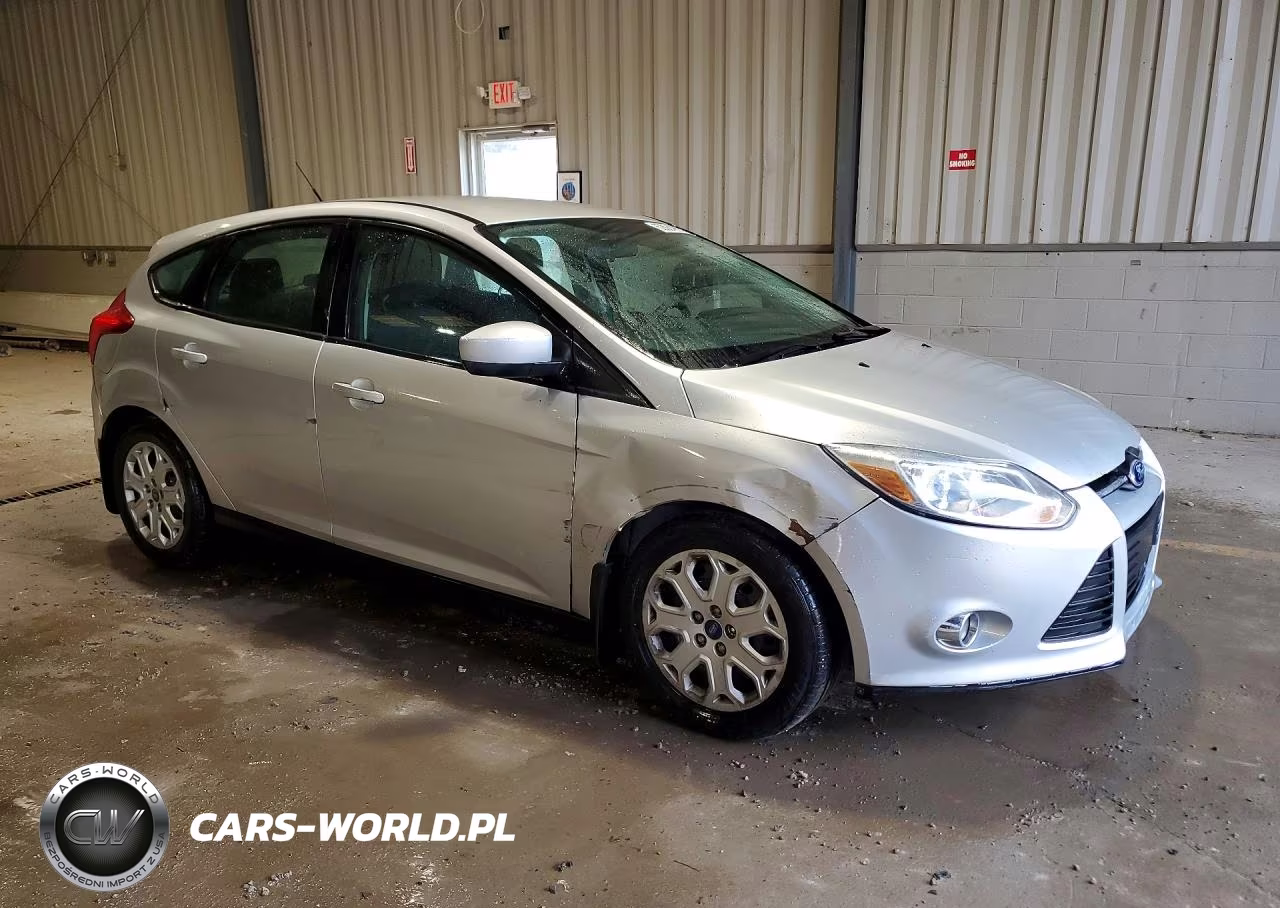 2012 Ford Focus Se VIN:1FAHP3K26CL145910 - 4