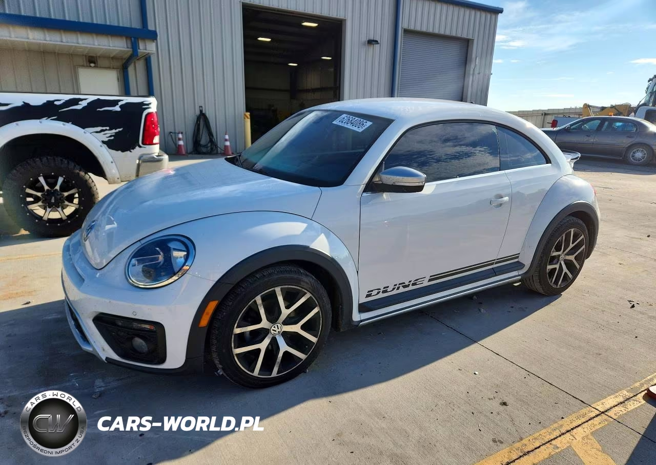 2016 Volkswagen Beetle Dune VIN:3VWS17AT5GM620631 - 1