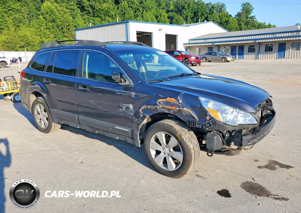 2011 Subaru Outback 2.5I Premium VIN:4S4BRBCC7B3403924 - 4