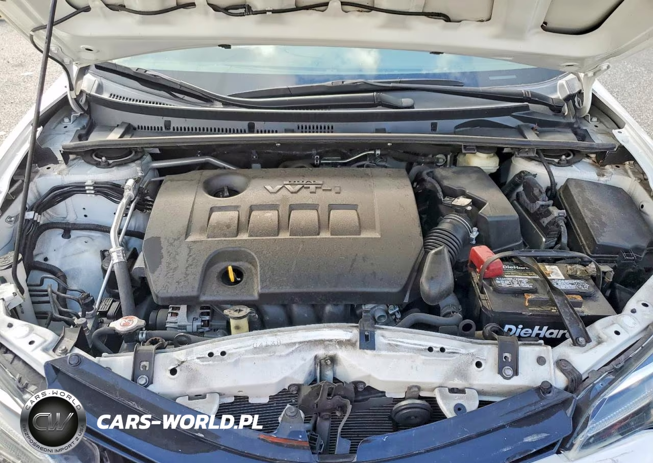 2018 Toyota Corolla Le VIN:5YFBURHE0JP779506 - 11