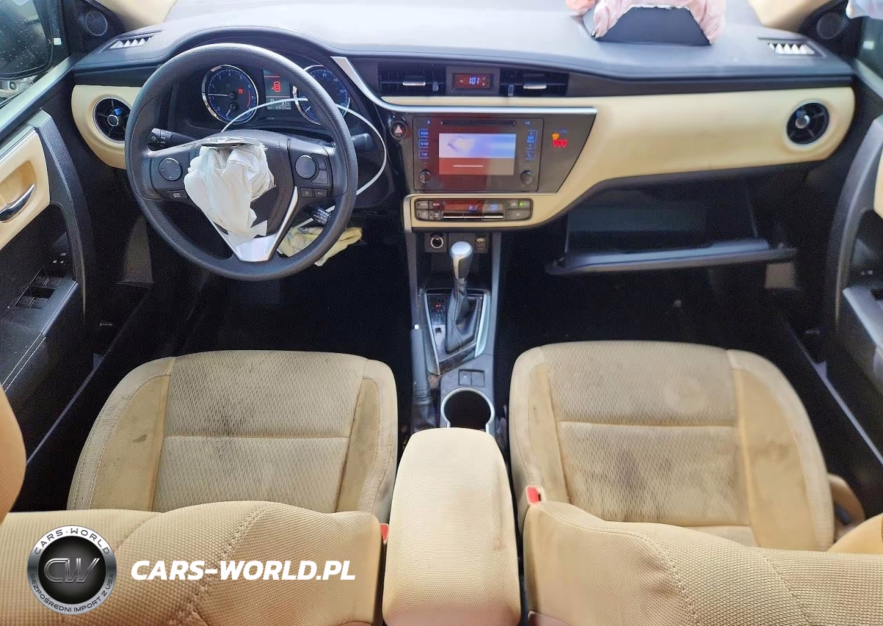2018 Toyota Corolla Le VIN:5YFBURHE0JP779506 - 8