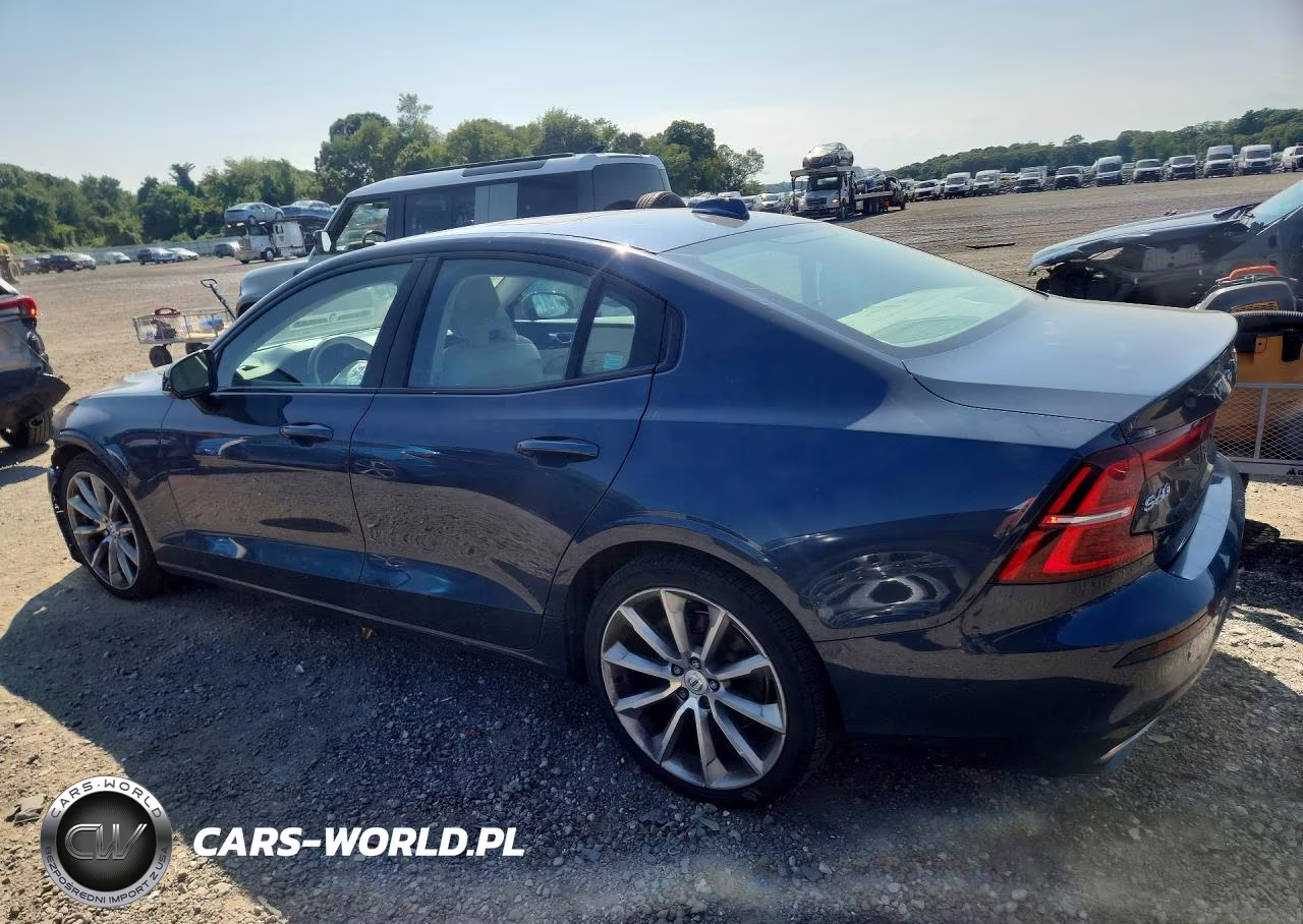 2021 Volvo S60 T5 Momentum VIN:7JR102TZ7MG123156 - 2