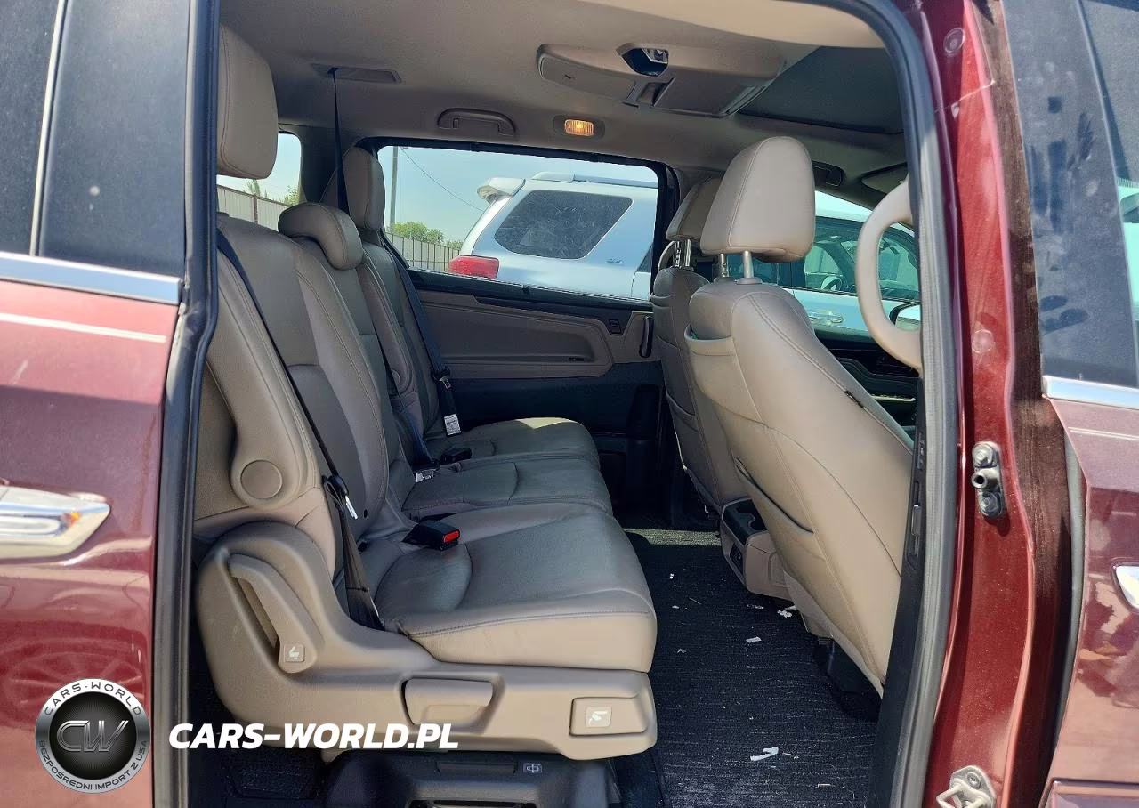 2021 Honda Odyssey Touring VIN:5FNRL6H8XMB008710 - 11