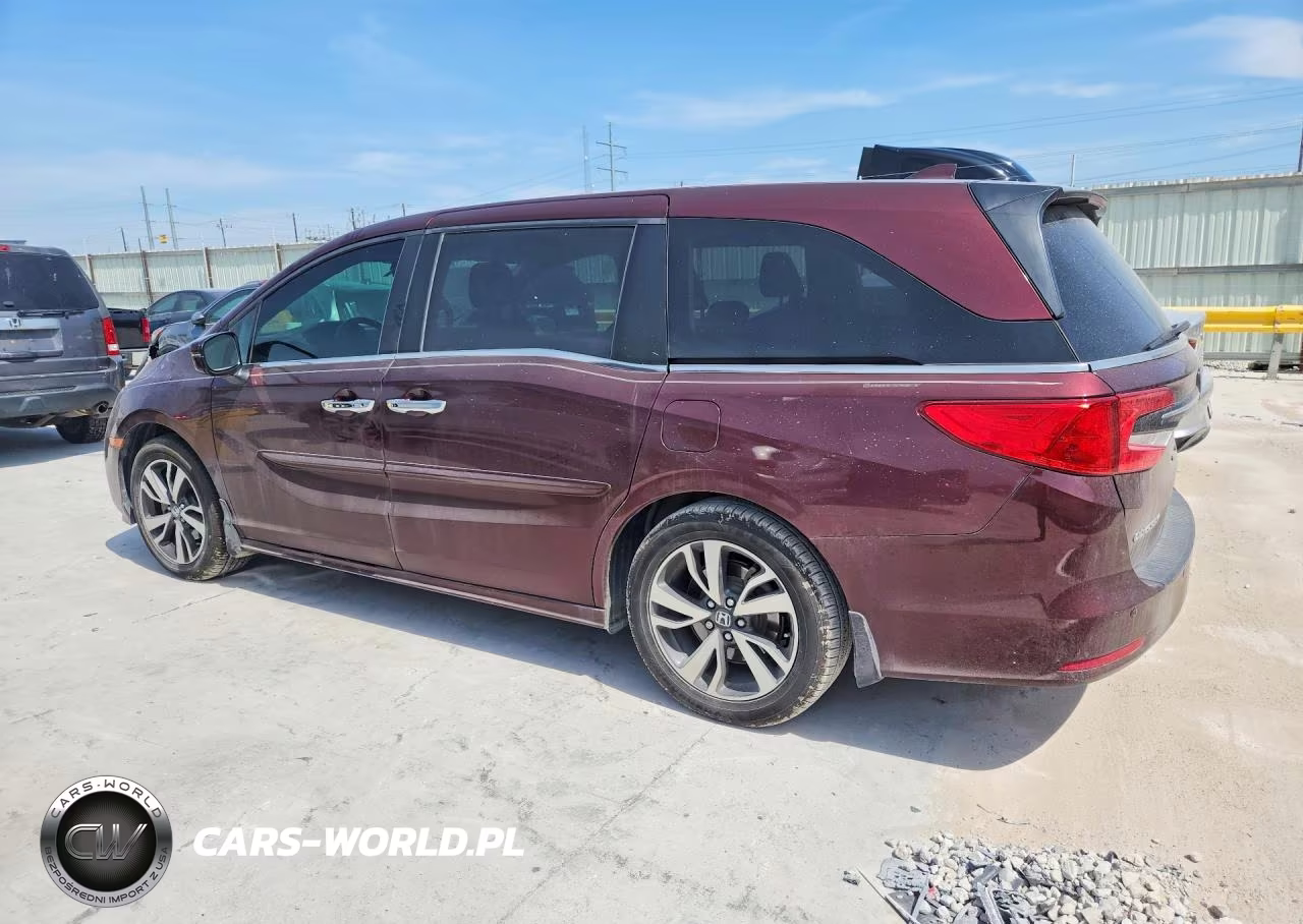 2021 Honda Odyssey Touring VIN:5FNRL6H8XMB008710 - 2