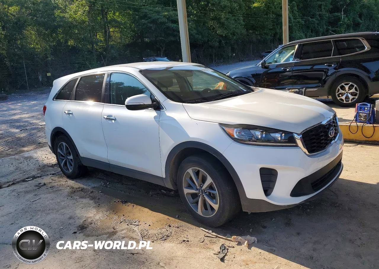 2020 Kia Sorento S VIN:5XYPG4A51LG679058 - 4