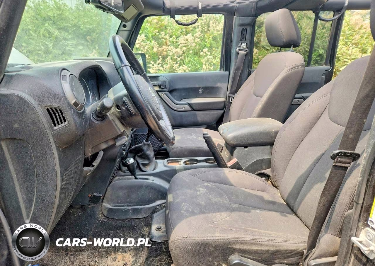2018 Jeep Wrangler Unlimited Sport VIN:1C4BJWDG8JL912584 - 7