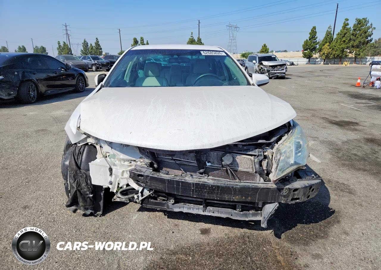 2014 Toyota Camry Hybrid Le VIN:4T1BD1FK2EU138503 - 5