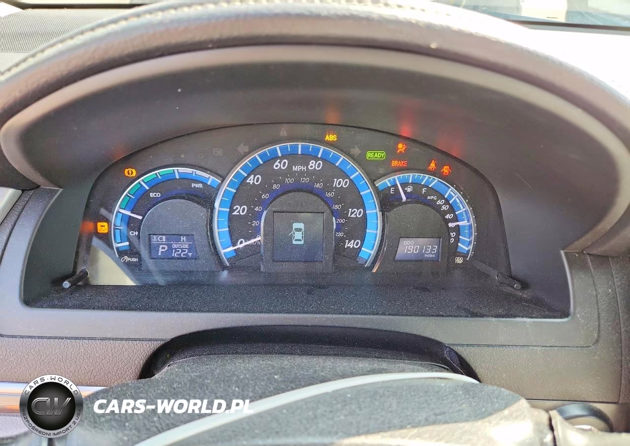 2014 Toyota Camry Hybrid Le VIN:4T1BD1FK2EU138503 - 9