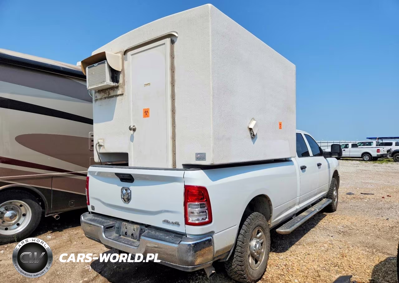 2023 Ram 2500 Laramie VIN:3C6UR5HJ1PG548958 - 3