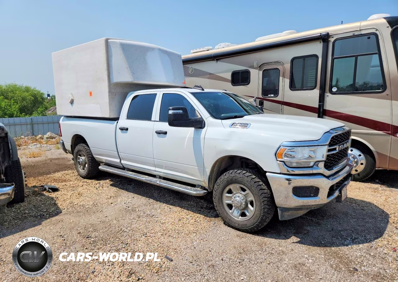 2023 Ram 2500 Laramie VIN:3C6UR5HJ1PG548958 - 4