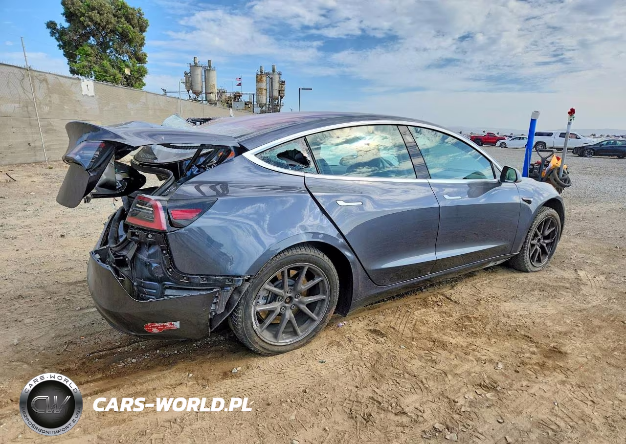 2017 Tesla Model 3 VIN:5YJ3E1EA5HF001261 - 3