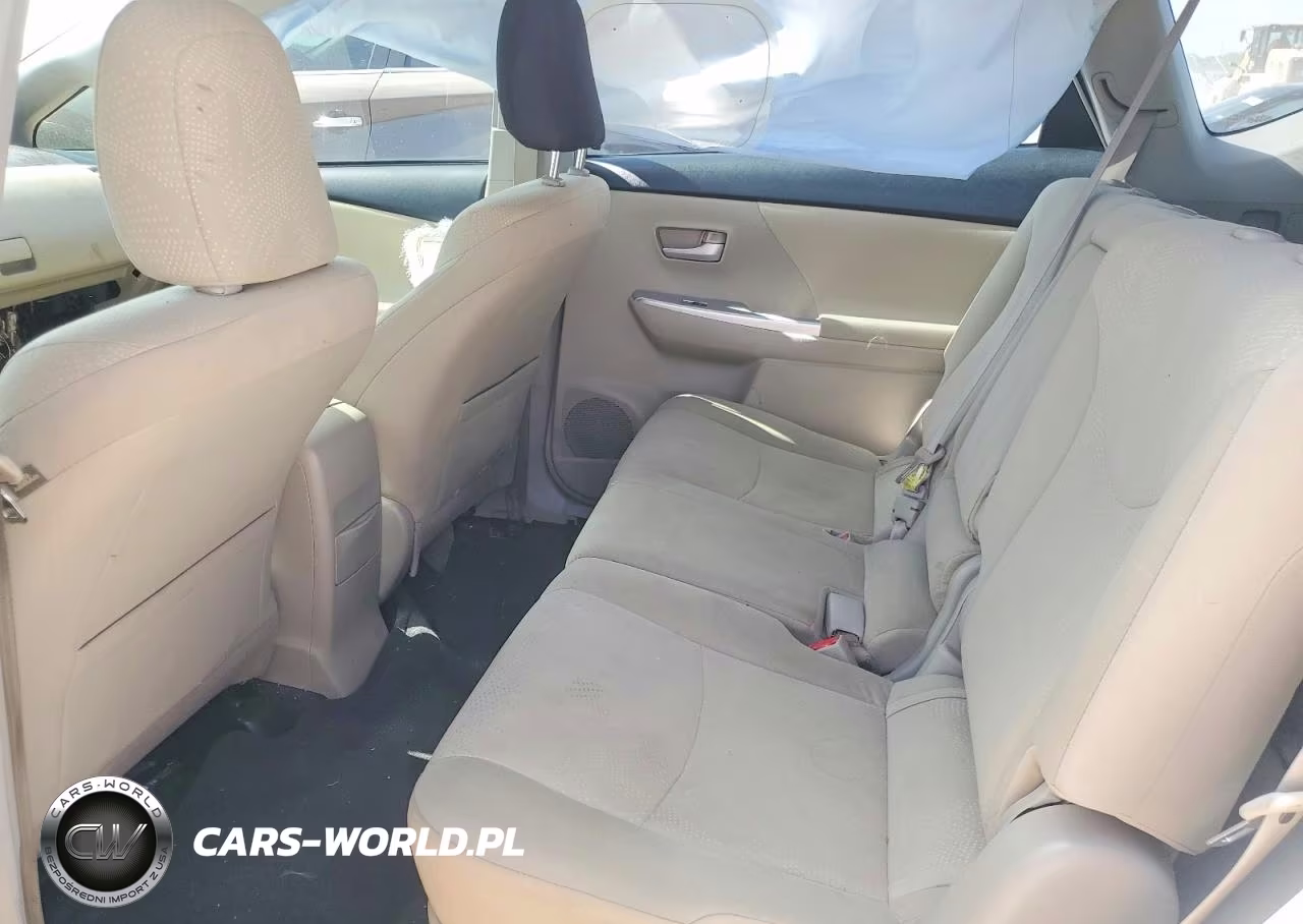 2014 Toyota Prius V Two VIN:JTDZN3EU3E3311532 - 10