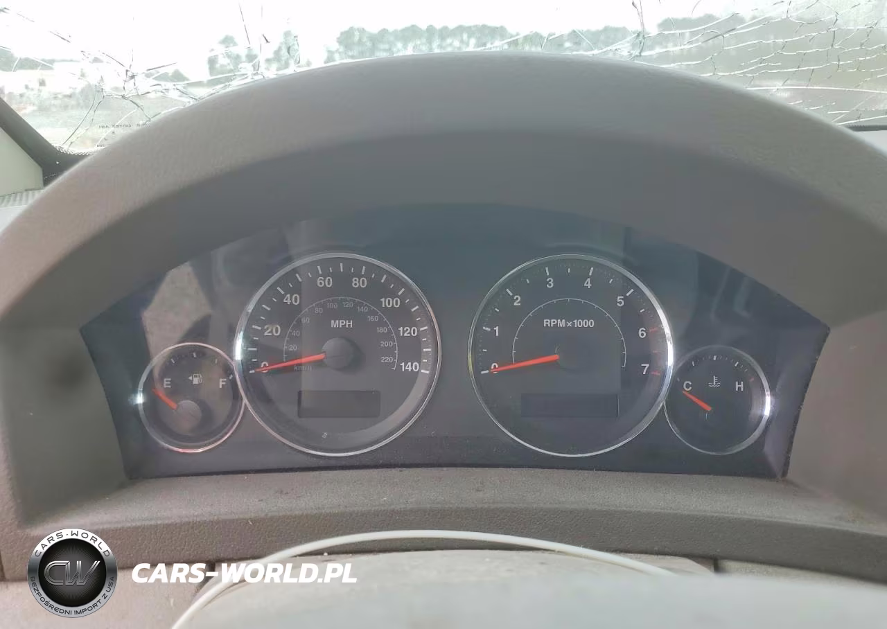 2008 Jeep Grand Cherokee Laredo VIN:1J8GR48K18C126484 - 9