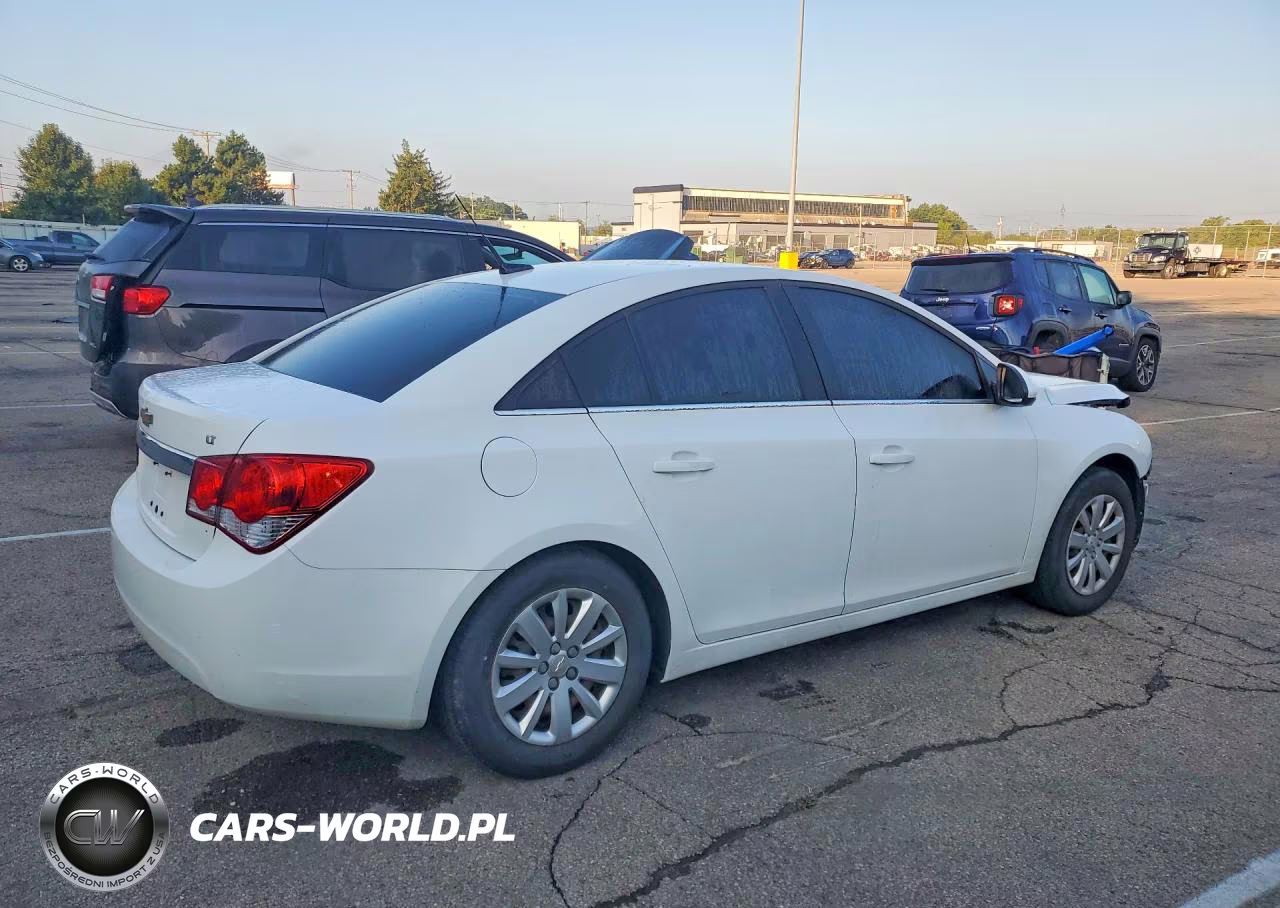 2011 Chevrolet Cruze Lt VIN:1G1PF5S9XB7111647 - 3