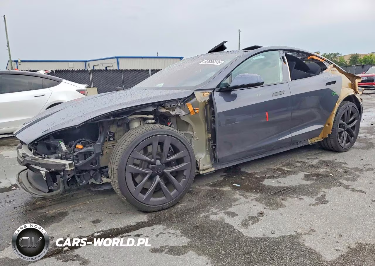 2021 Tesla Model S – zdjęcie 1 z 13