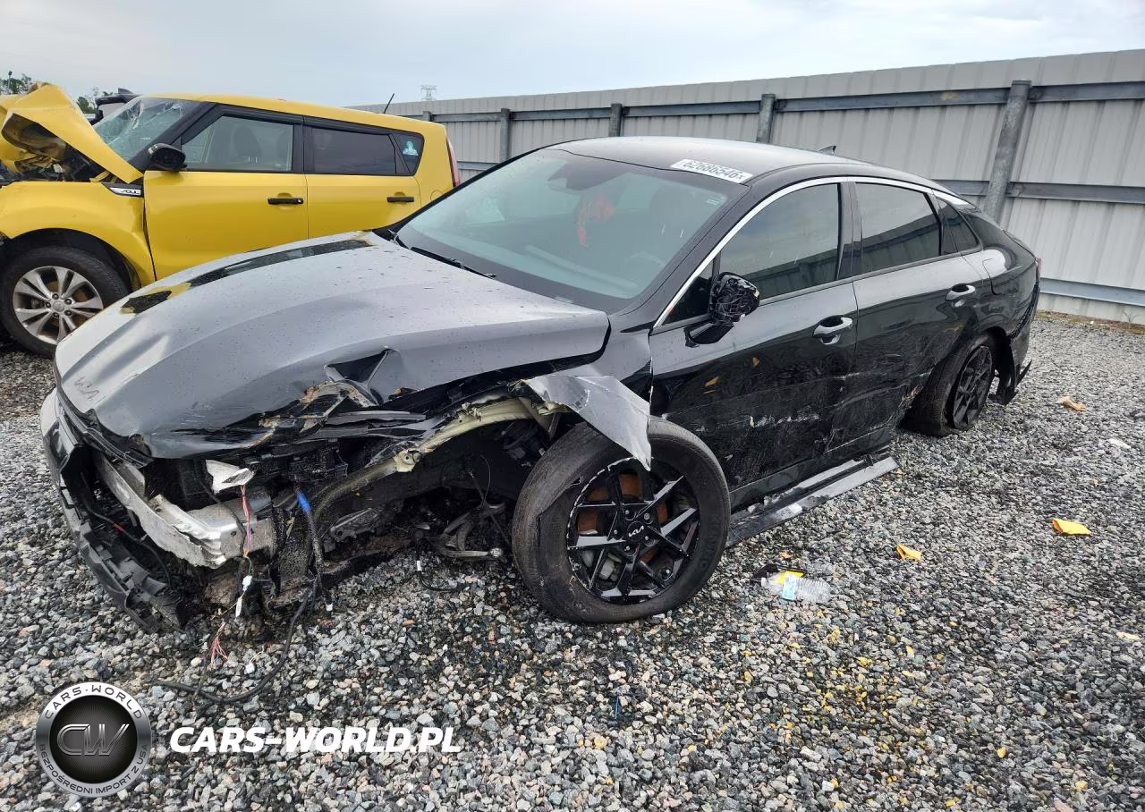 2025 Kia K5 Lxs VIN:KNAG24J72S5322136 - 1