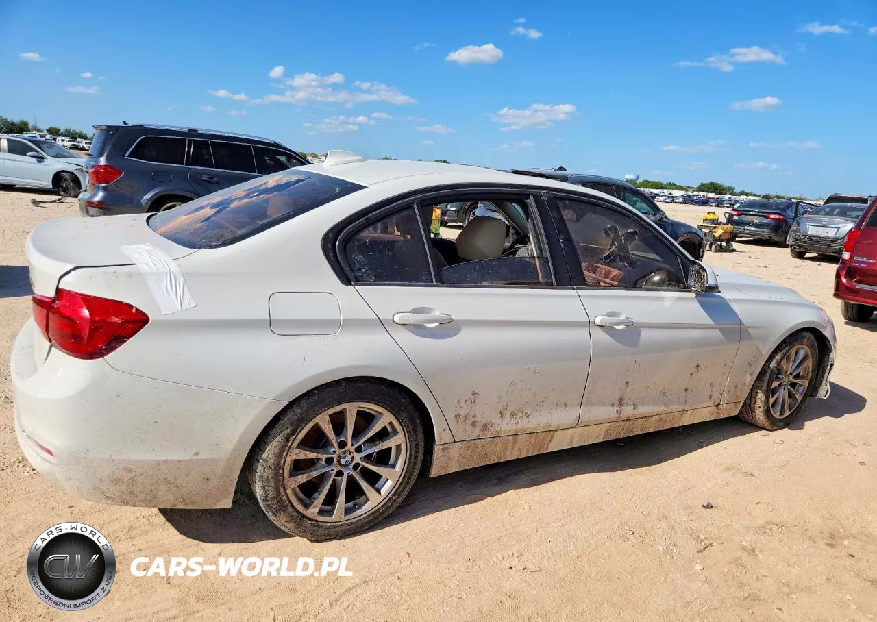 2017 BMW 320 I VIN:WBA8E1G3XHNU17681 - 3