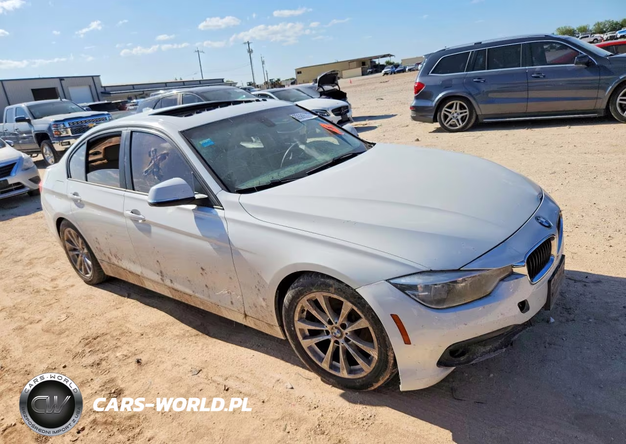 2017 BMW 320 I VIN:WBA8E1G3XHNU17681 - 4