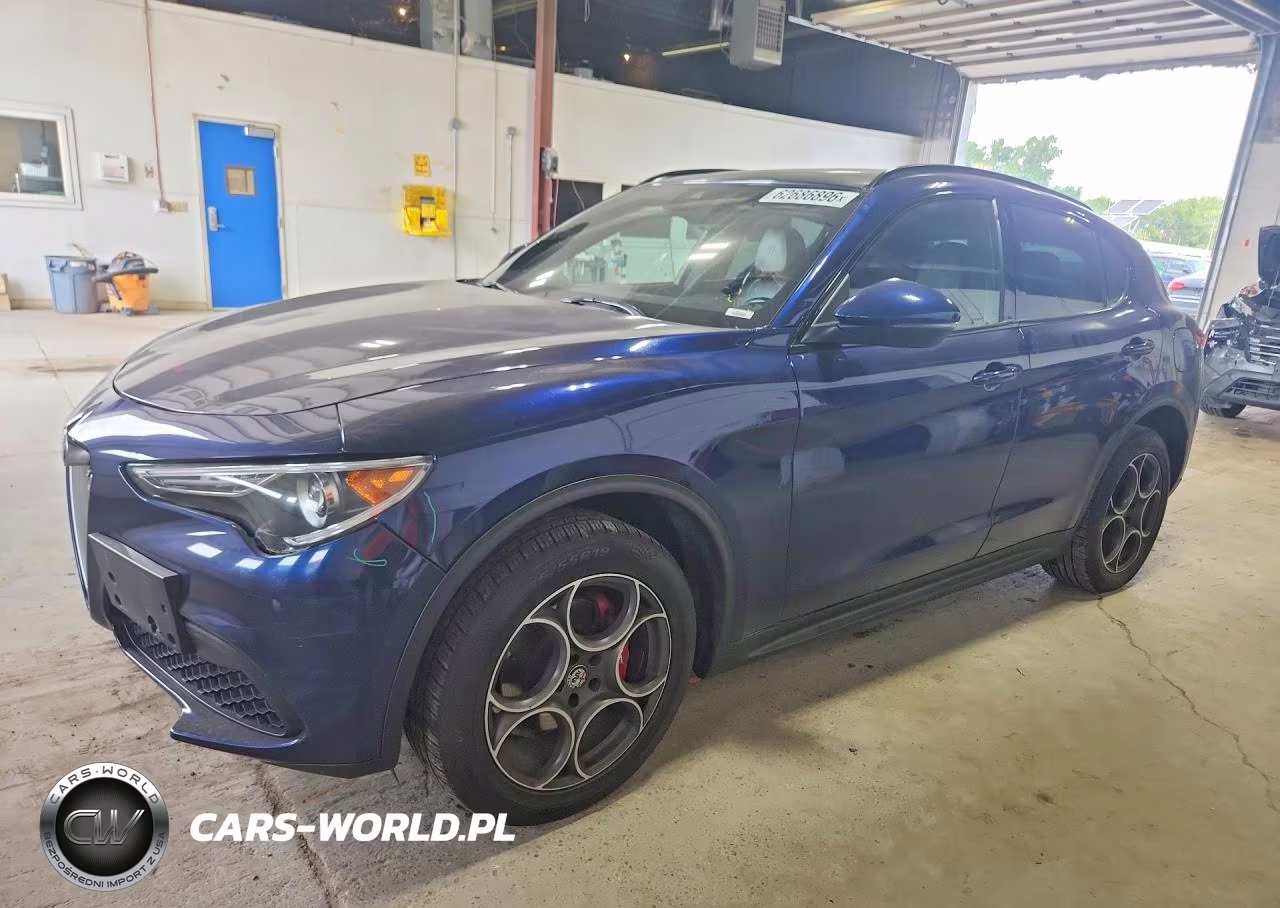 2018 Alfa Romeo Stelvio Ti Sport