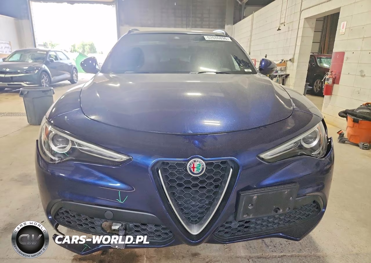 2018 Alfa Romeo Stelvio Ti Sport VIN:ZASFAKNN7J7B88474 - 5