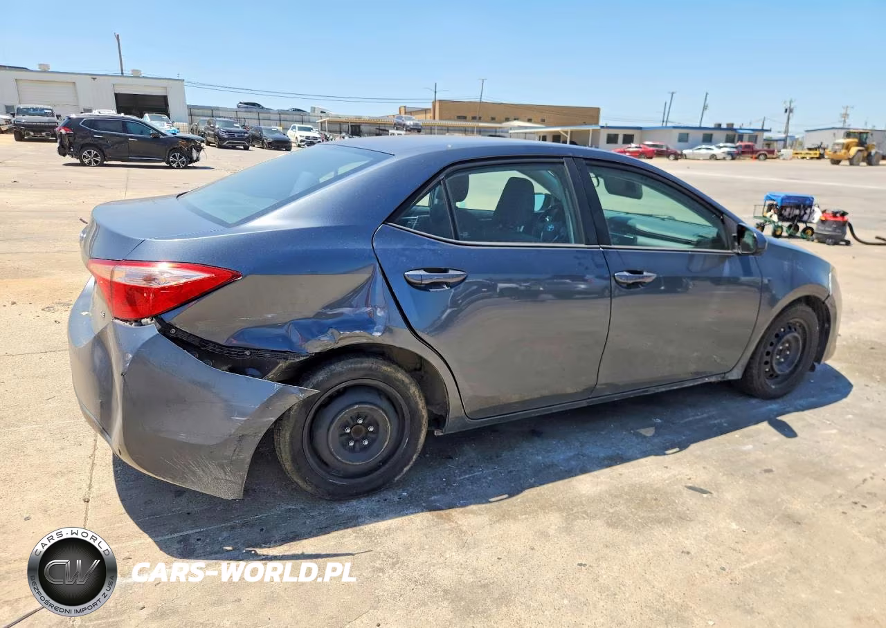 2018 Toyota Corolla Le VIN:2T1BURHE3JC072397 - 3