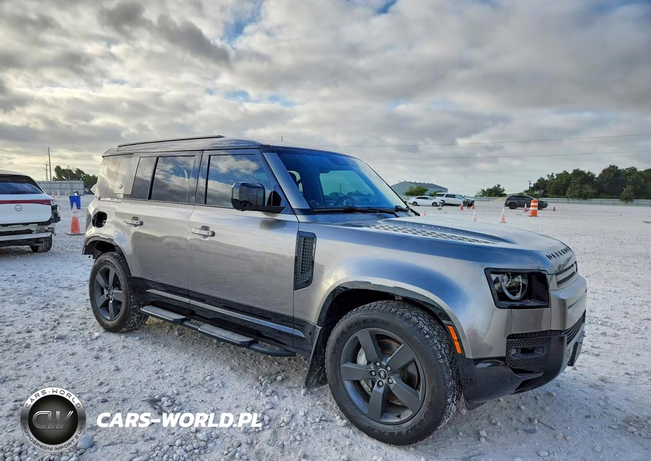 2024 Land Rover Defender 110 X-Dynamic Se VIN:SALE27EU0R2318764 - 4