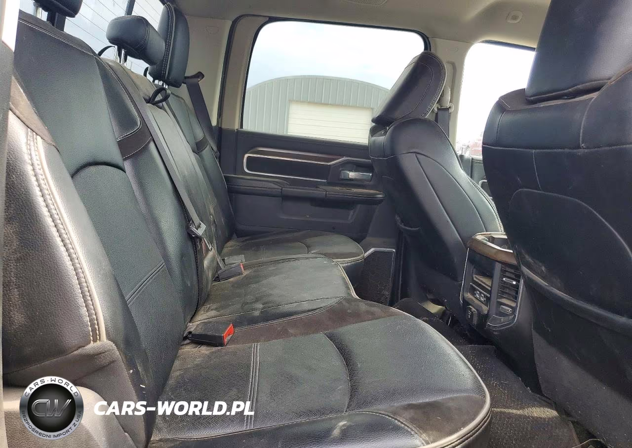 2024 Ram 2500 Laramie VIN:3C6UR5FL7RG119010 - 10