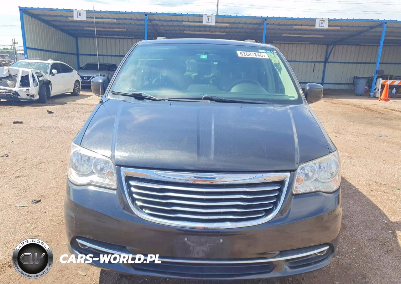 2015 Chrysler Town & Country Touring VIN:2C4RC1BGXFR538007 - 5