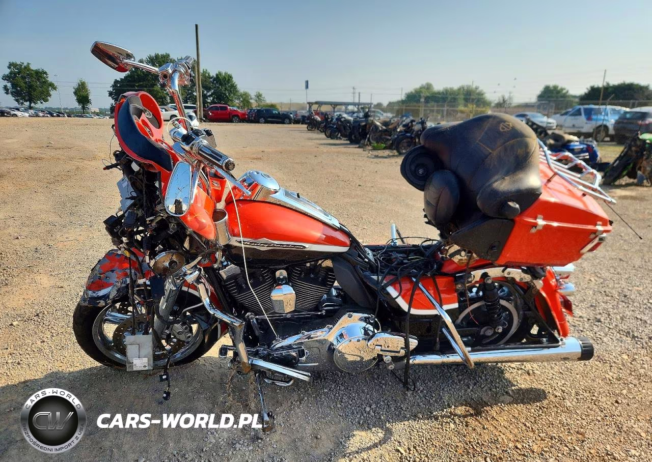 2012 Harley-Davidson Ultra Classic Cvo VIN:1HD1PR813CB958929 - 3