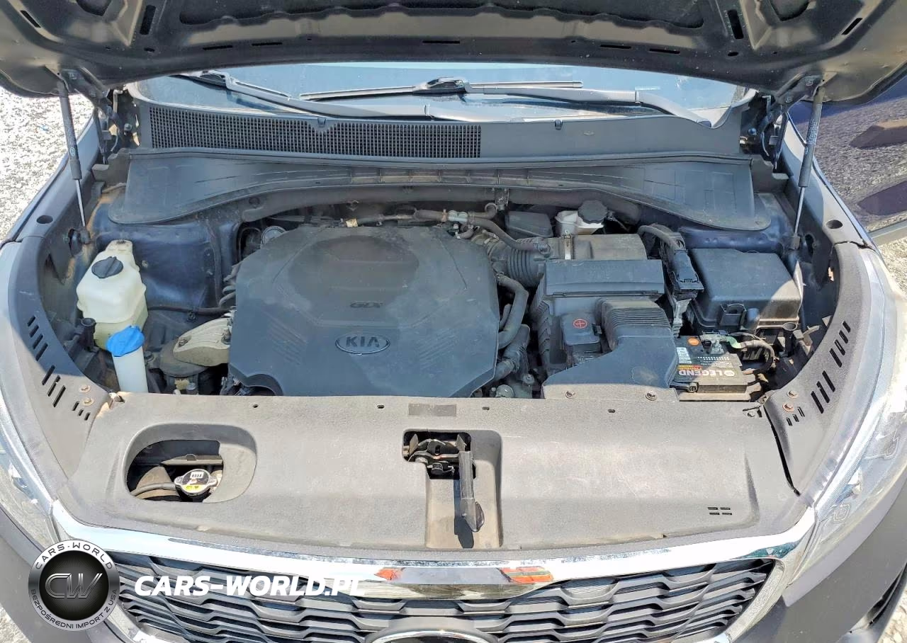 2020 Kia Sorento S VIN:5XYPGDA57LG614635 - 12