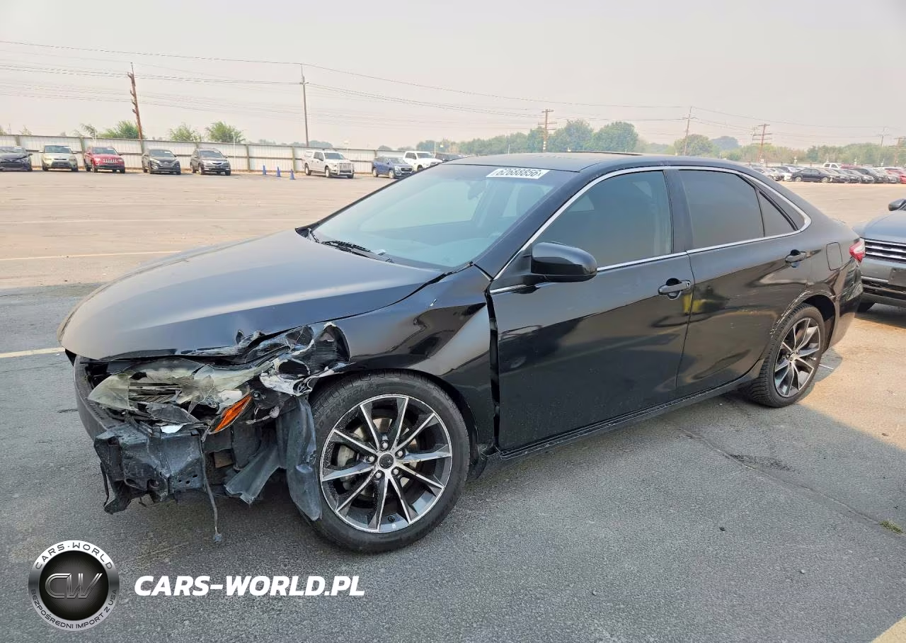 2015 Toyota Camry Xse