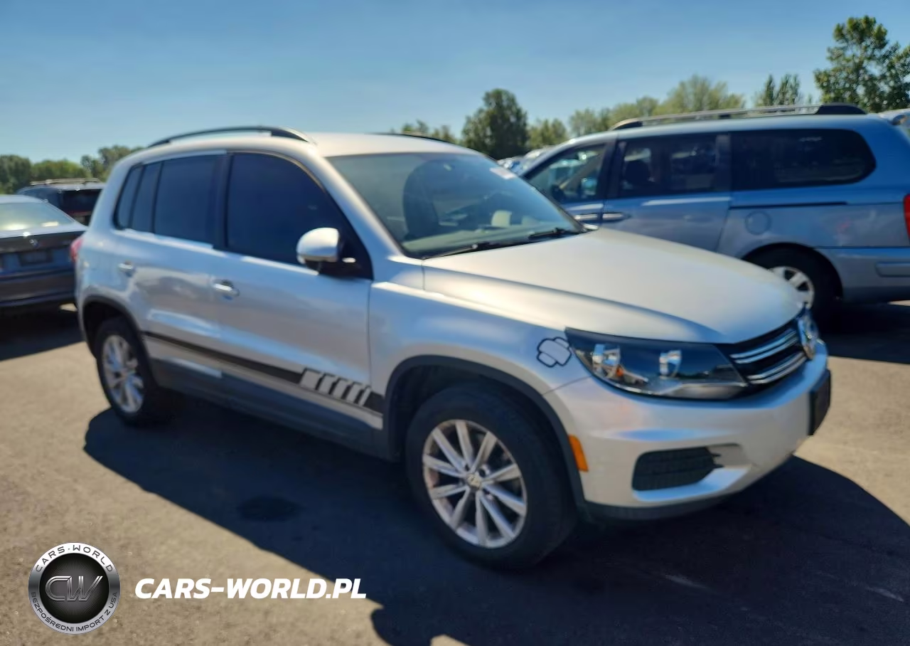 2017 Volkswagen Tiguan S VIN:WVGBV7AX2HK051719 - 4