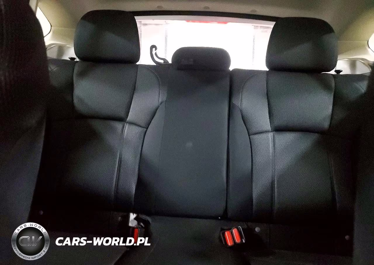 2018 Subaru Impreza VIN:4S3GTAA66J3723544 - 10