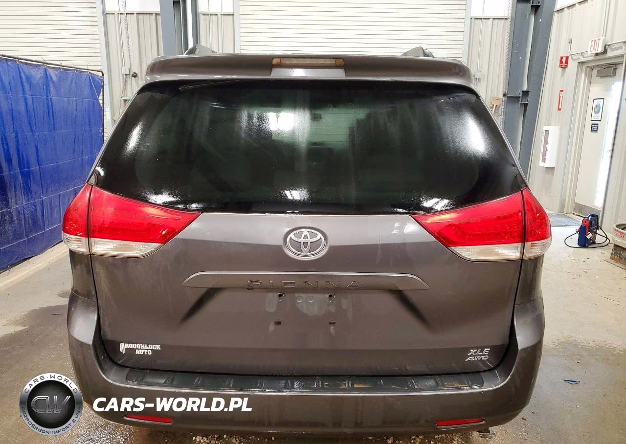 2014 Toyota Sienna Xle 7-Passenger VIN:5TDDK3DC6ES084086 - 6