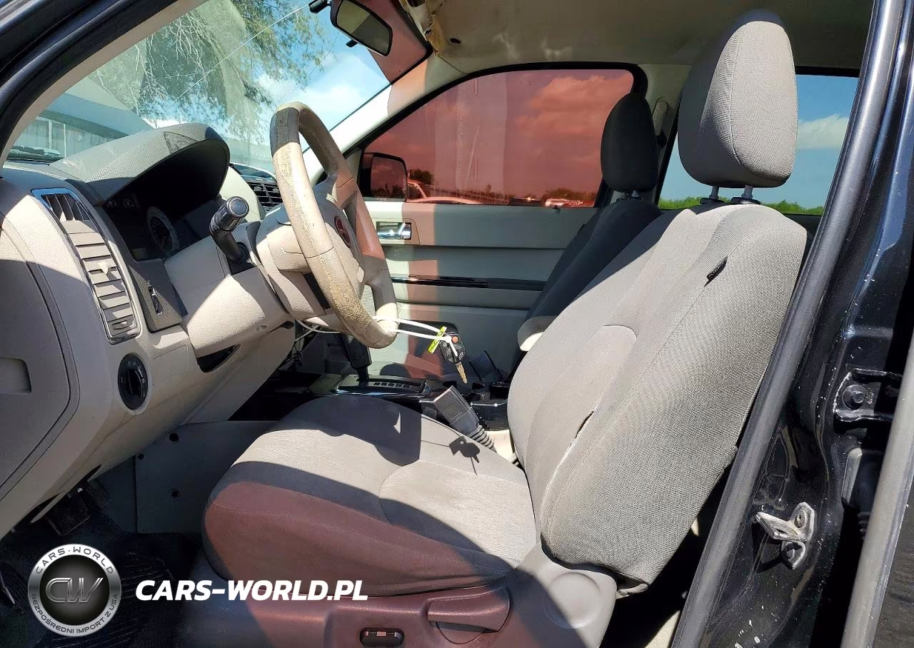 2008 Mazda Tribute S VIN:4F2CZ06118KM19865 - 7