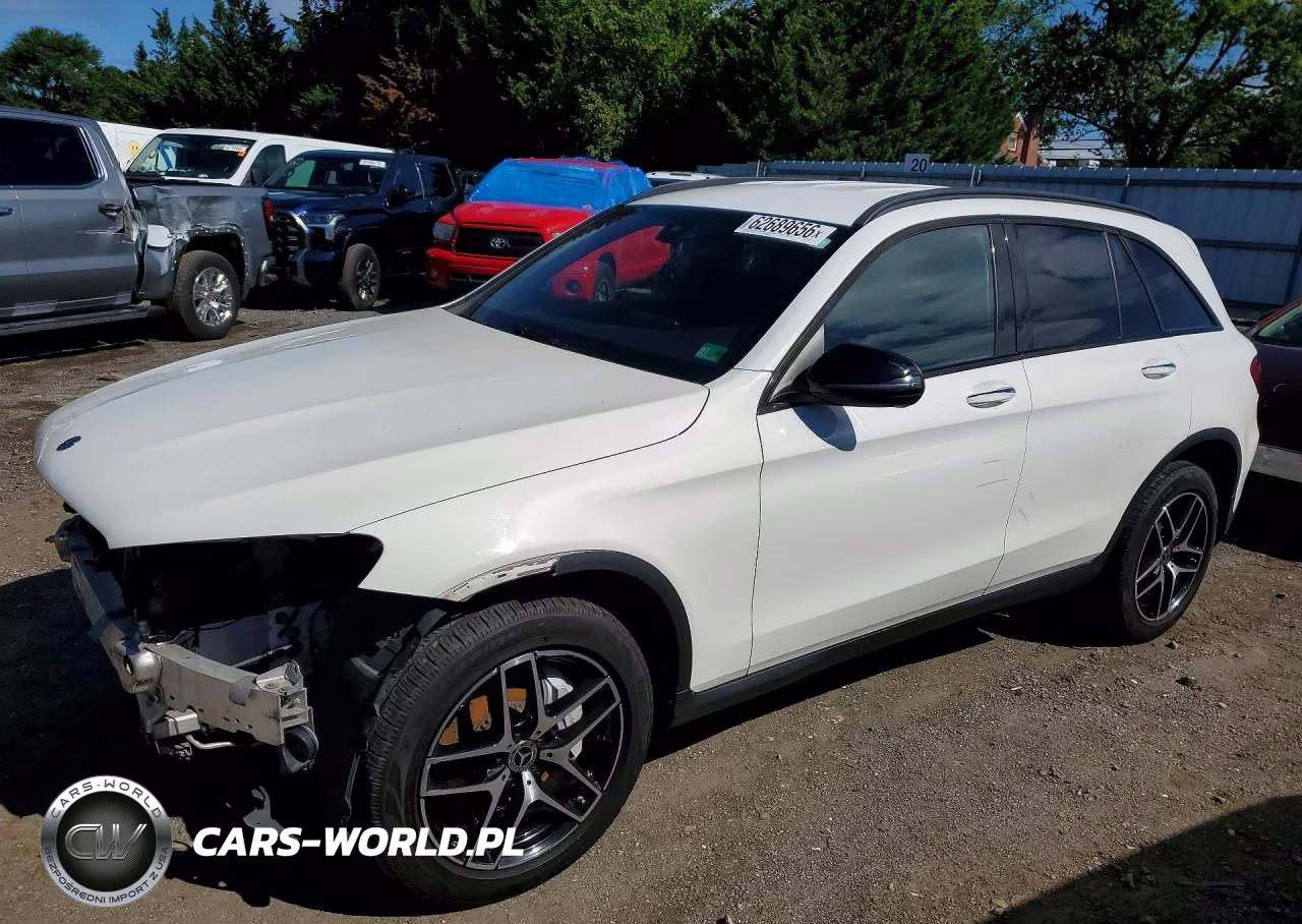2017 Mercedes-Benz Glc 300 4Matic – zdjęcie 1 z 12