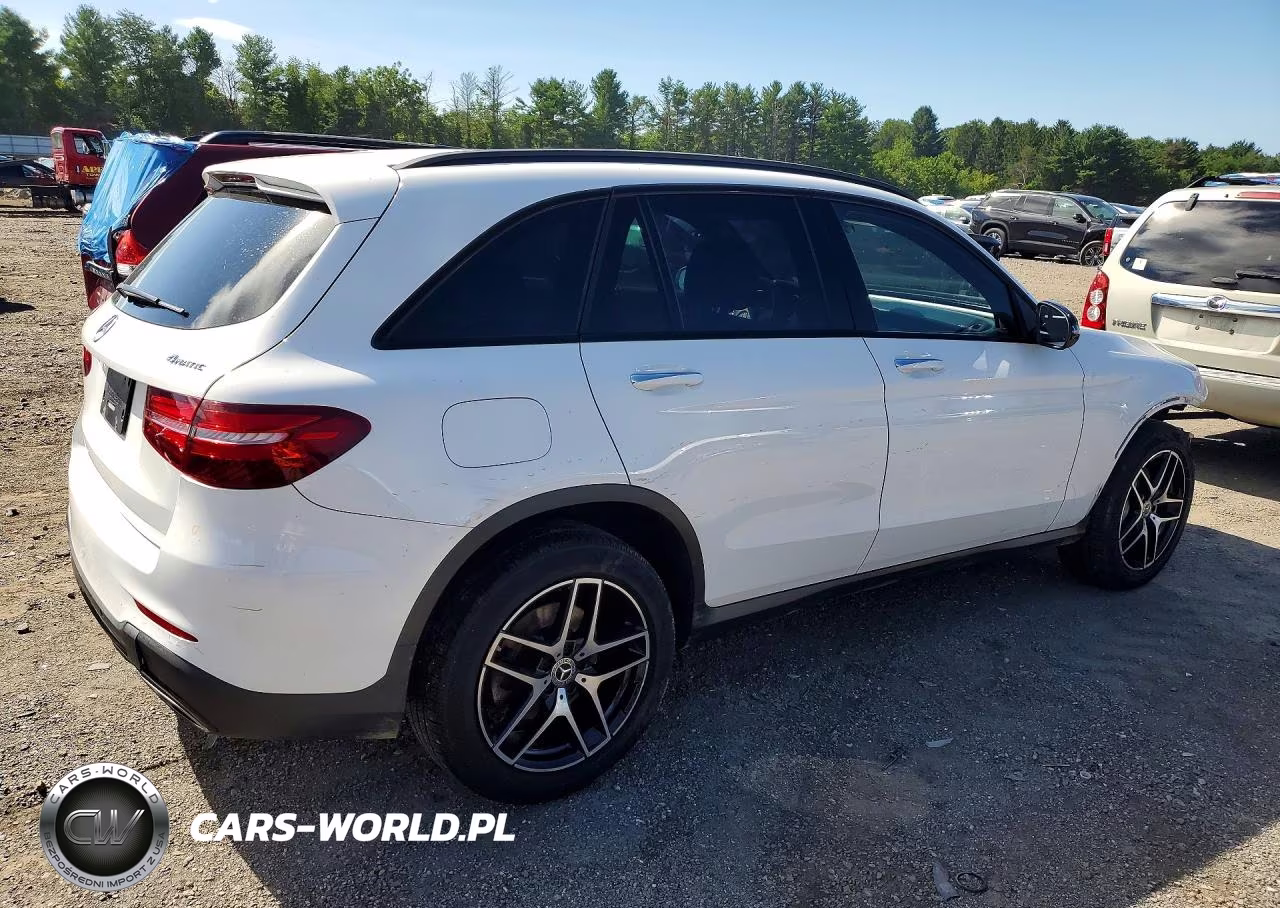 2017 Mercedes-Benz Glc 300 4Matic VIN:WDC0G4KB5HV011313 - 3