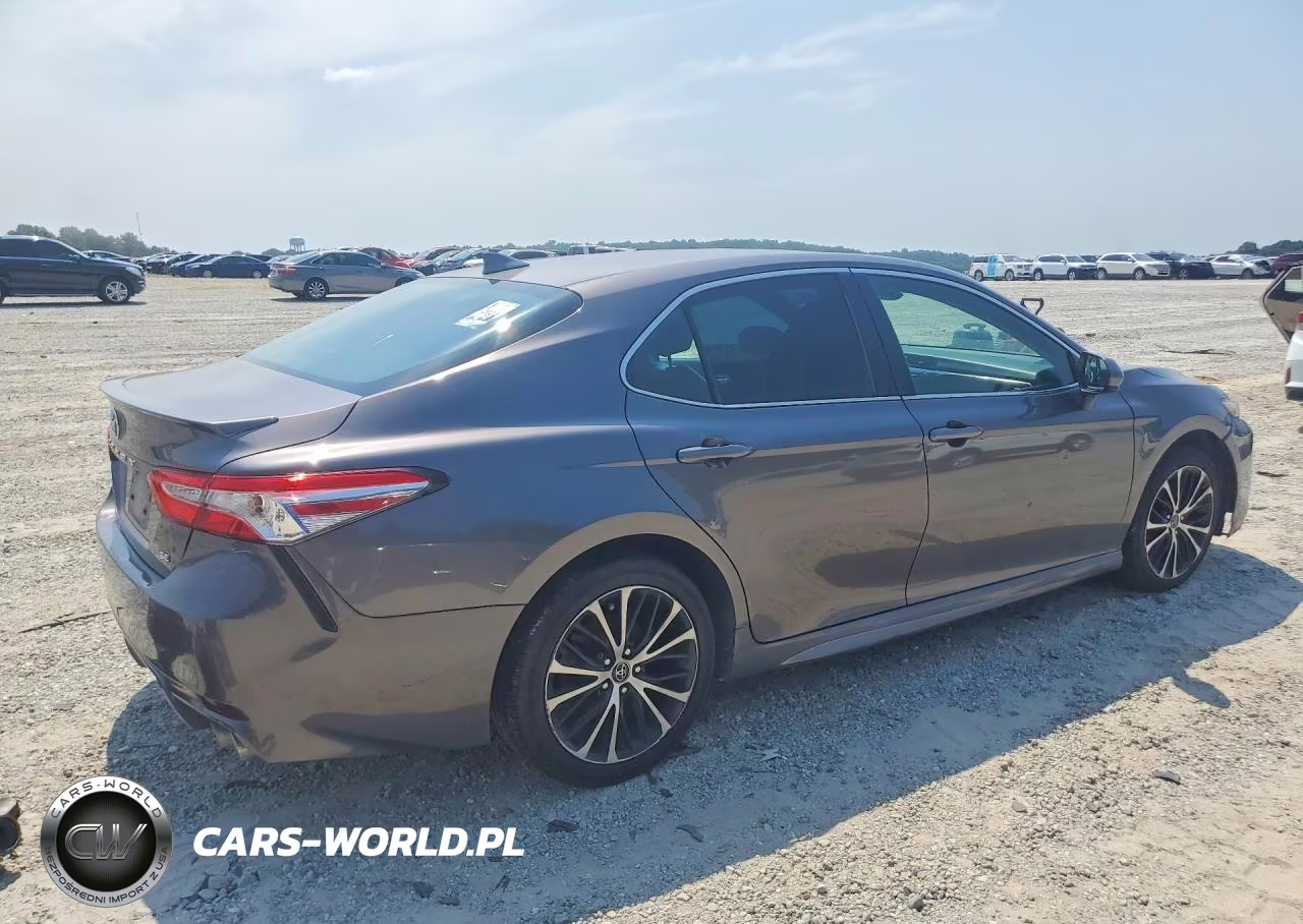 2020 Toyota Camry Se VIN:4T1G11AK2LU347307 - 3