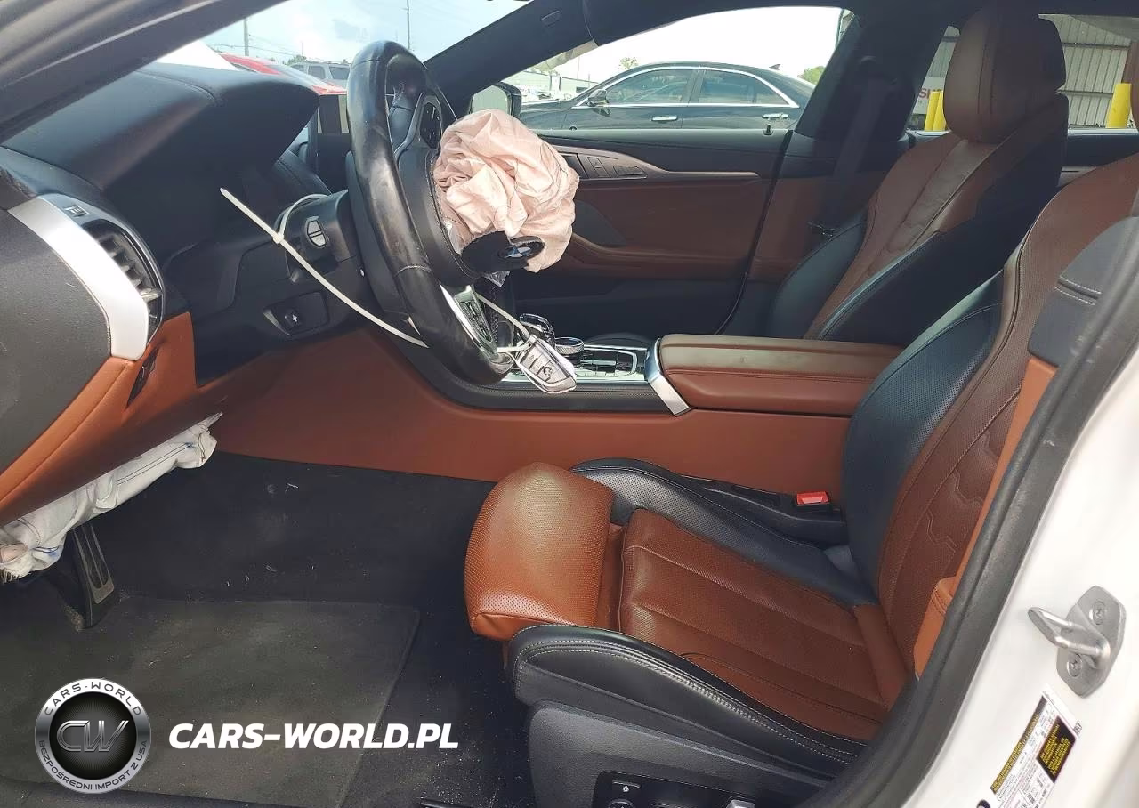 2024 BMW M850Xi VIN:WBAGV8C07RCP11889 - 7