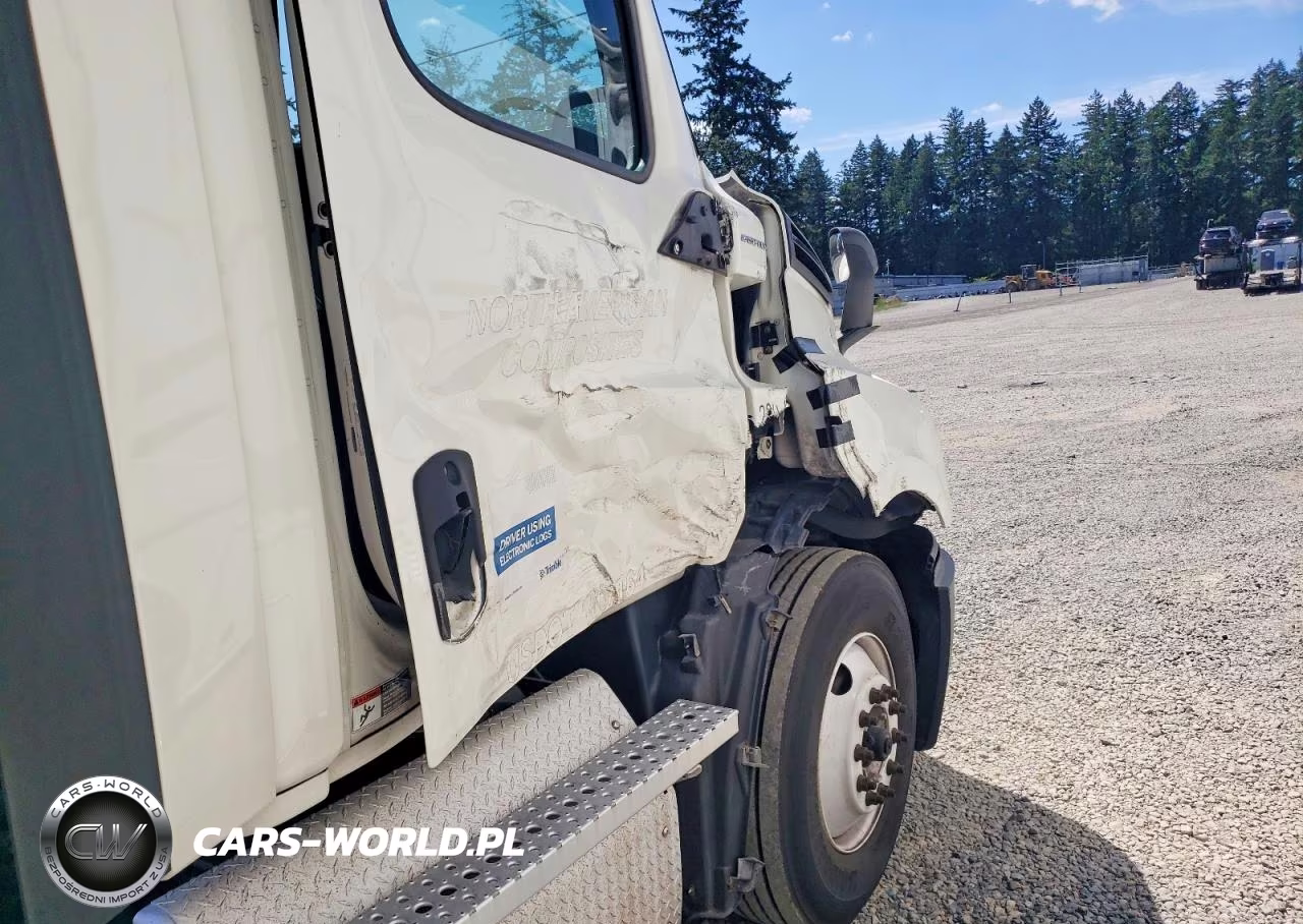 2019 Freightliner Cascadia 126 Semi Truck VIN:3AKJHLDR1KSLG2470 - 12