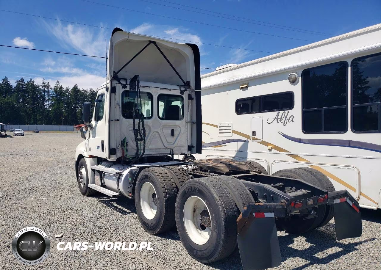 2019 Freightliner Cascadia 126 Semi Truck VIN:3AKJHLDR1KSLG2470 - 2