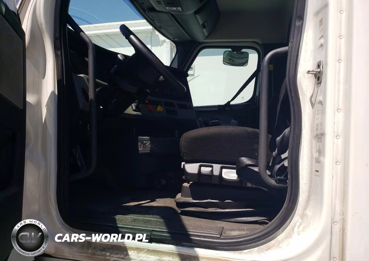 2019 Freightliner Cascadia 126 Semi Truck VIN:3AKJHLDR1KSLG2470 - 7