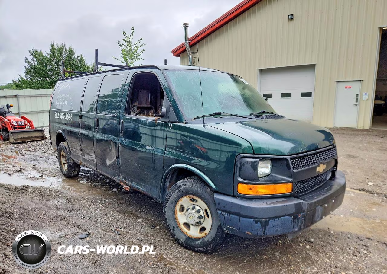 2012 Chevrolet Express G2500 Utility - Service Van VIN:1GCWGGCA8C1200240 - 4