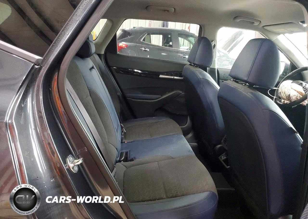 2025 Kia Seltos S VIN:KNDEUCAA8S7725276 - 11