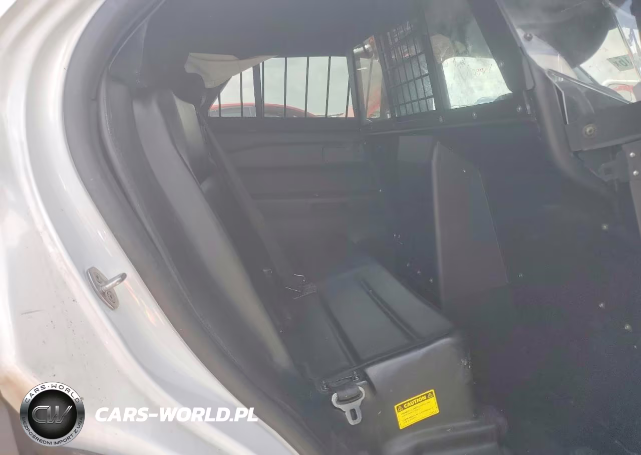 2023 Ford Explorer Police Interceptor VIN:1FM5K8AB3PGC17912 - 10