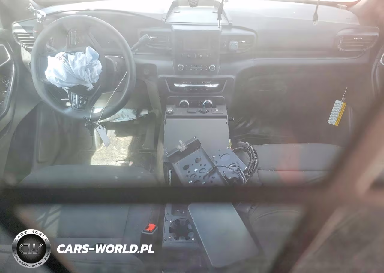 2023 Ford Explorer Police Interceptor VIN:1FM5K8AB3PGC17912 - 8