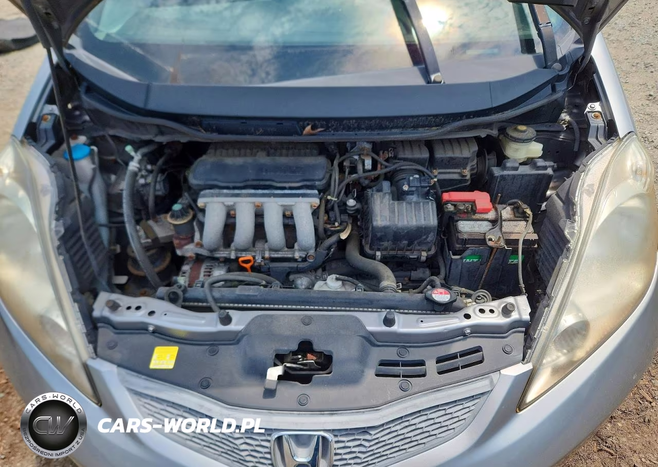 2010 Honda Fit Sport VIN:JHMGE8H48AC006164 - 12