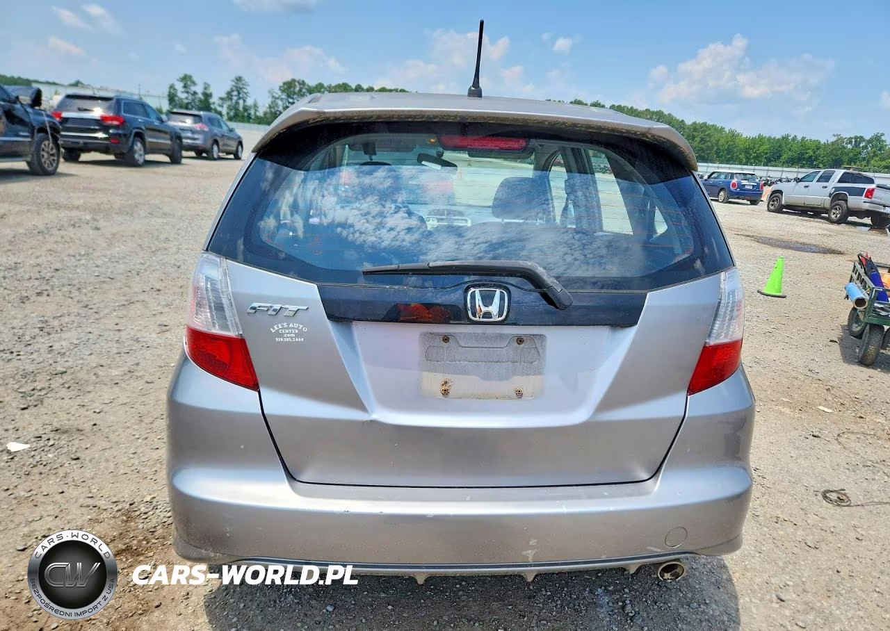 2010 Honda Fit Sport VIN:JHMGE8H48AC006164 - 6
